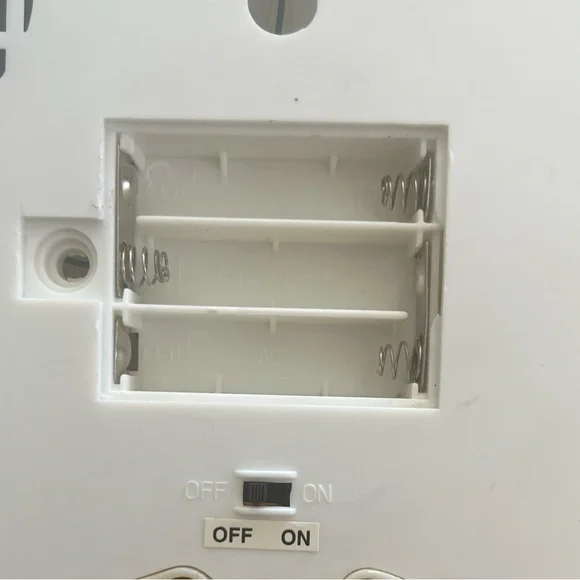 Vintage plastic bunny face wall hanging by great American fun corp - Picture 6 of 8